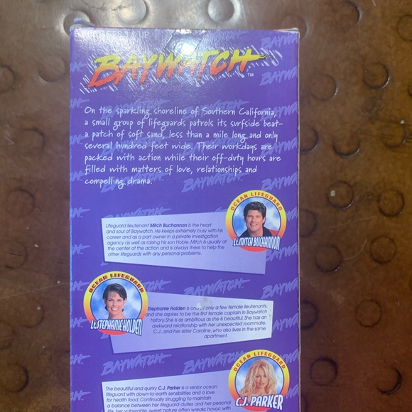 1997 Toy Island Baywatch Posable Barbie Doll Lifeguard Lt. Stephanie Holden - Picture 3 of 6